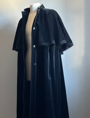 Windsmoor black velvet cloak - black,