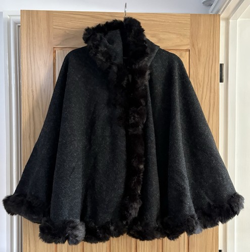 Absolutely stunning hooded - absolutely,
