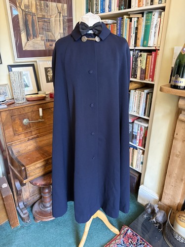 Navy opera cloak with clasp - navy,