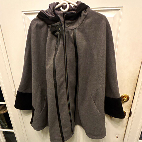 Totes women hooded cape - hooded,