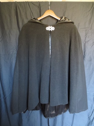 Handmade black wool - handmade,